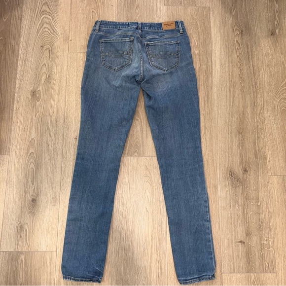 Abercrombie & Fitch Women's Blue Skinny Jeans - Picture 2 of 5